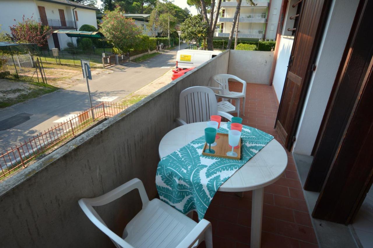 Flat In Lignano Pineta Apartment ลินญาโน ซับเบียโดโร ภายนอก รูปภาพ