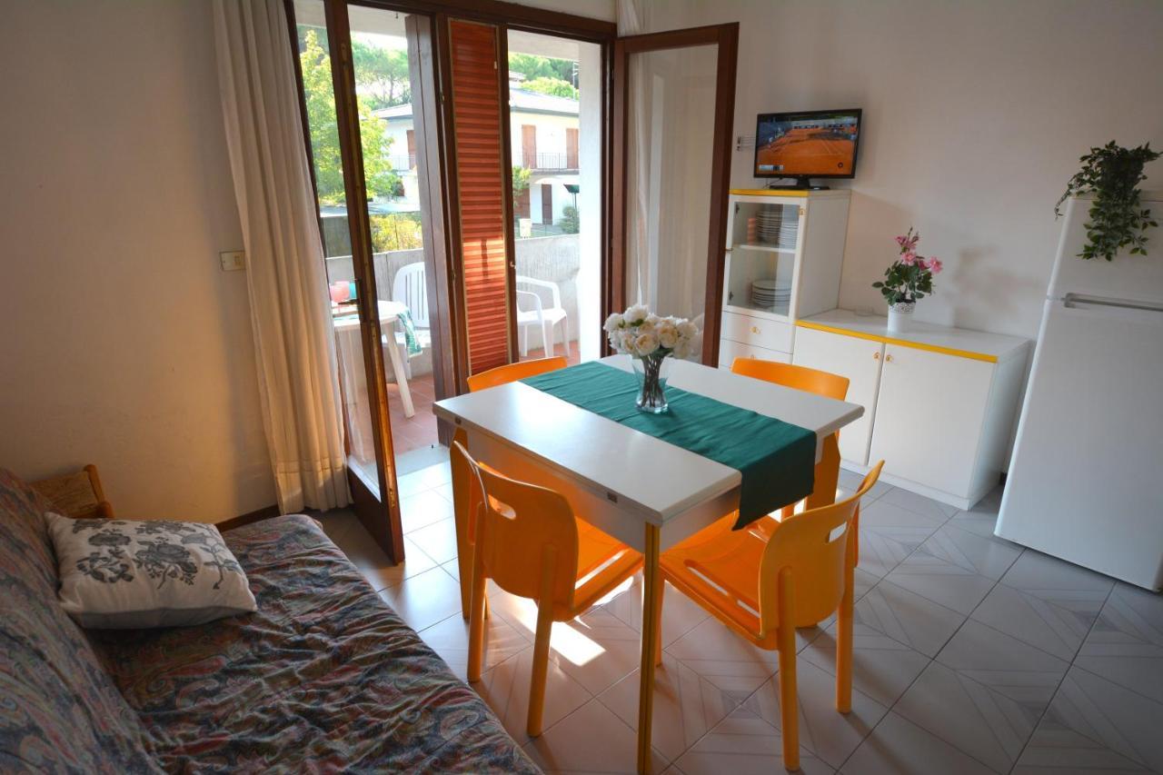 Flat In Lignano Pineta Apartment ลินญาโน ซับเบียโดโร ภายนอก รูปภาพ